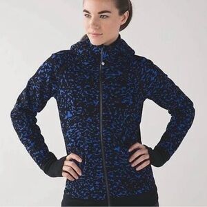 Lululemon Black and Blue Cheetah Print Scuba Size 12